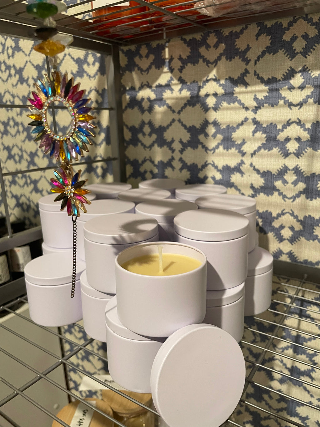 4oz White Candle Tins with Wood Grain Lid
